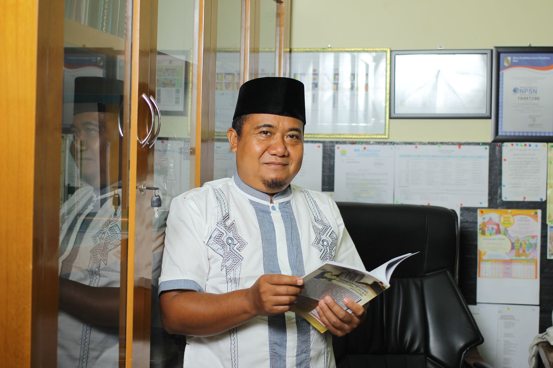 Mencari Peluang di Balik Debu Tambang: Tinjauan Lowongan Kerja Terbaru